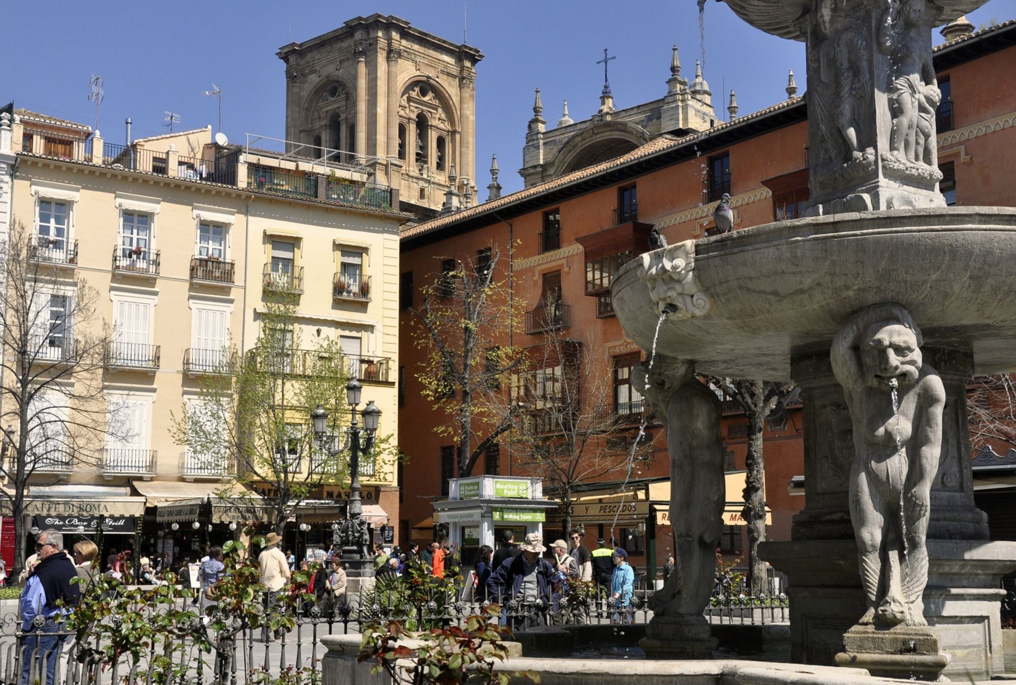 reservar visitas guiadas Historia de la transformación de Granada imprescindible